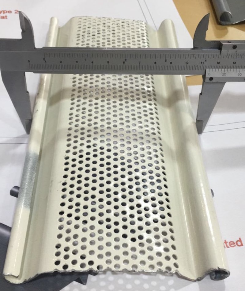 金屬卷簾門(mén)成型機