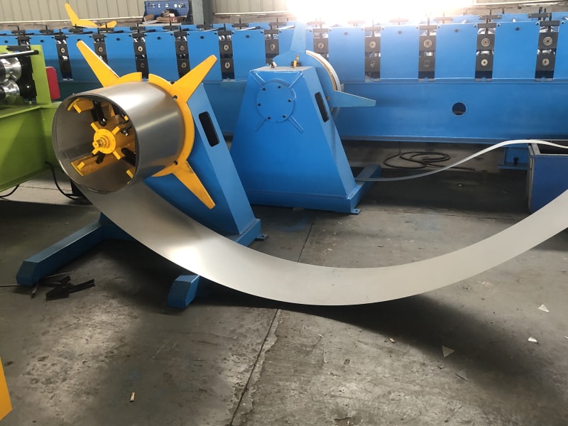 中拓全自動(dòng)建筑排水系統落水管成型機