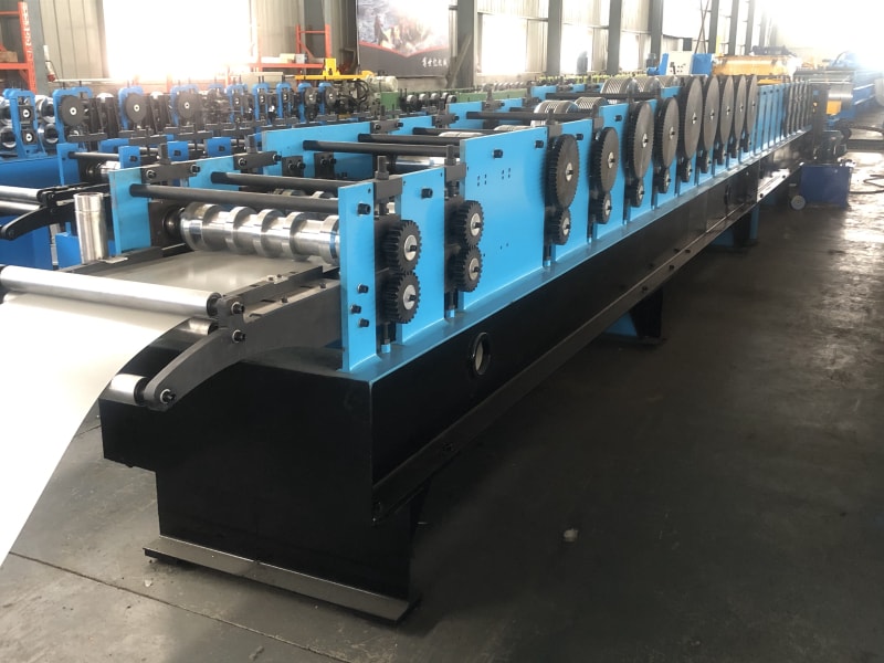 中拓全自動(dòng)建筑排水系統落水管成型機