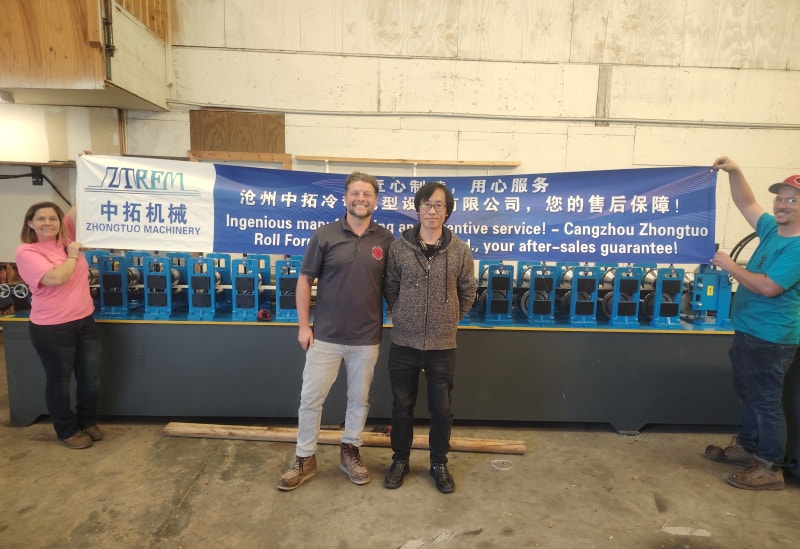 滄州中拓再創(chuàng  )佳績(jì)彩鋼瓦滴水檐設備在美國佛羅里達成功投產(chǎn)運行穩定