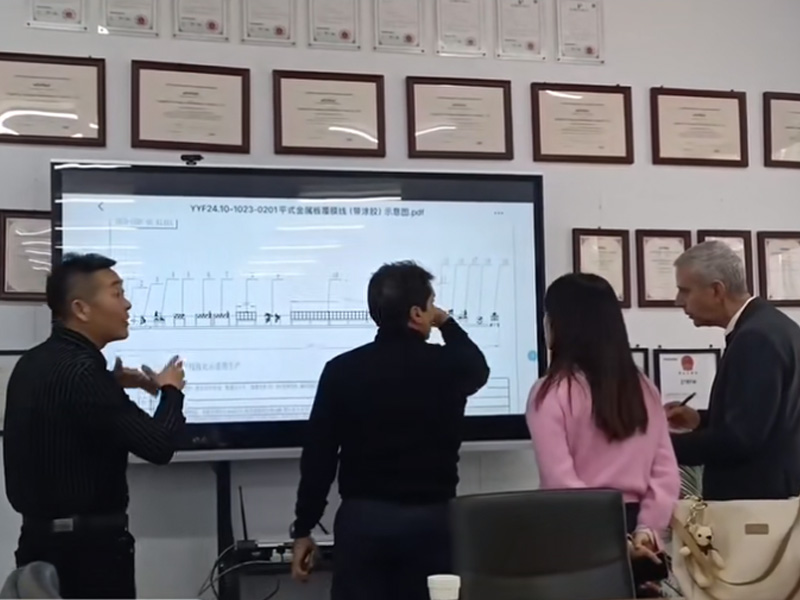 2025中拓冷彎開(kāi)年大捷！新年新征程中拓冷彎門(mén)框機敲開(kāi)西班牙市場(chǎng)大門(mén)