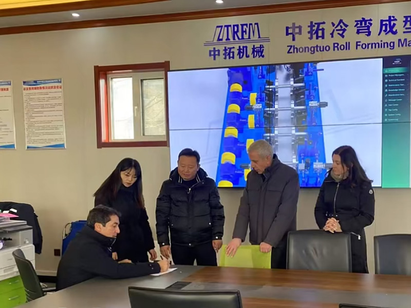 2025中拓冷彎開(kāi)年大捷！新年新征程中拓冷彎門(mén)框機敲開(kāi)西班牙市場(chǎng)大門(mén)